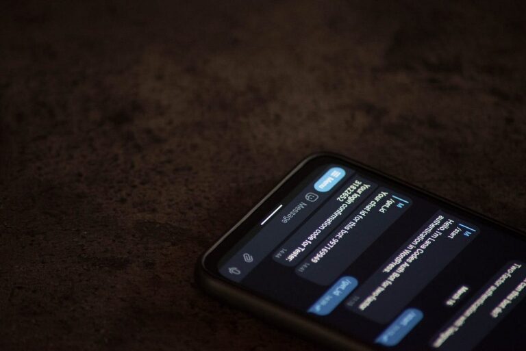 WhatsApp Page and Telegram